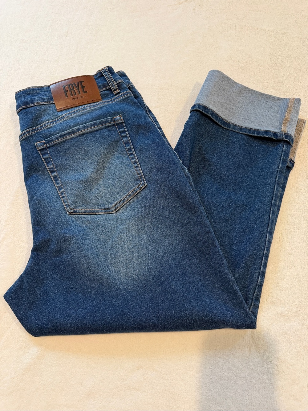 FRYE Jeans